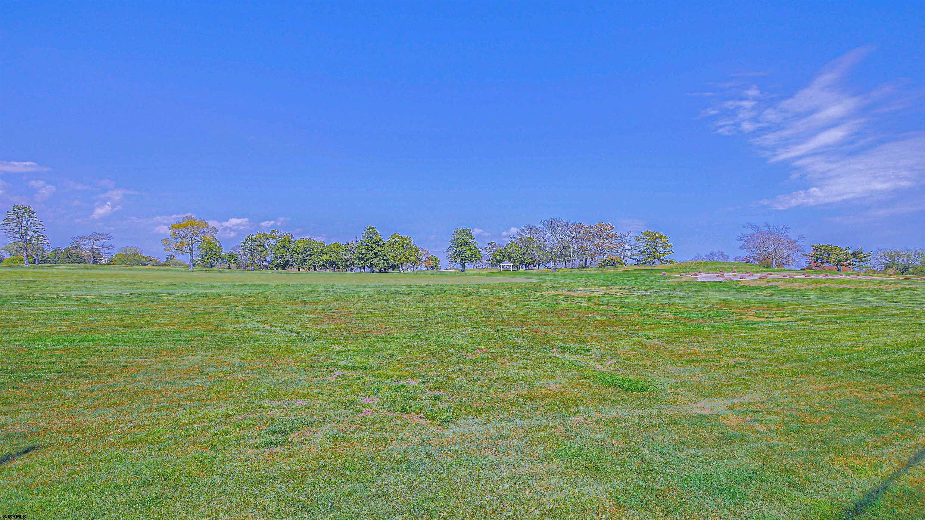 116 Country Club Dr