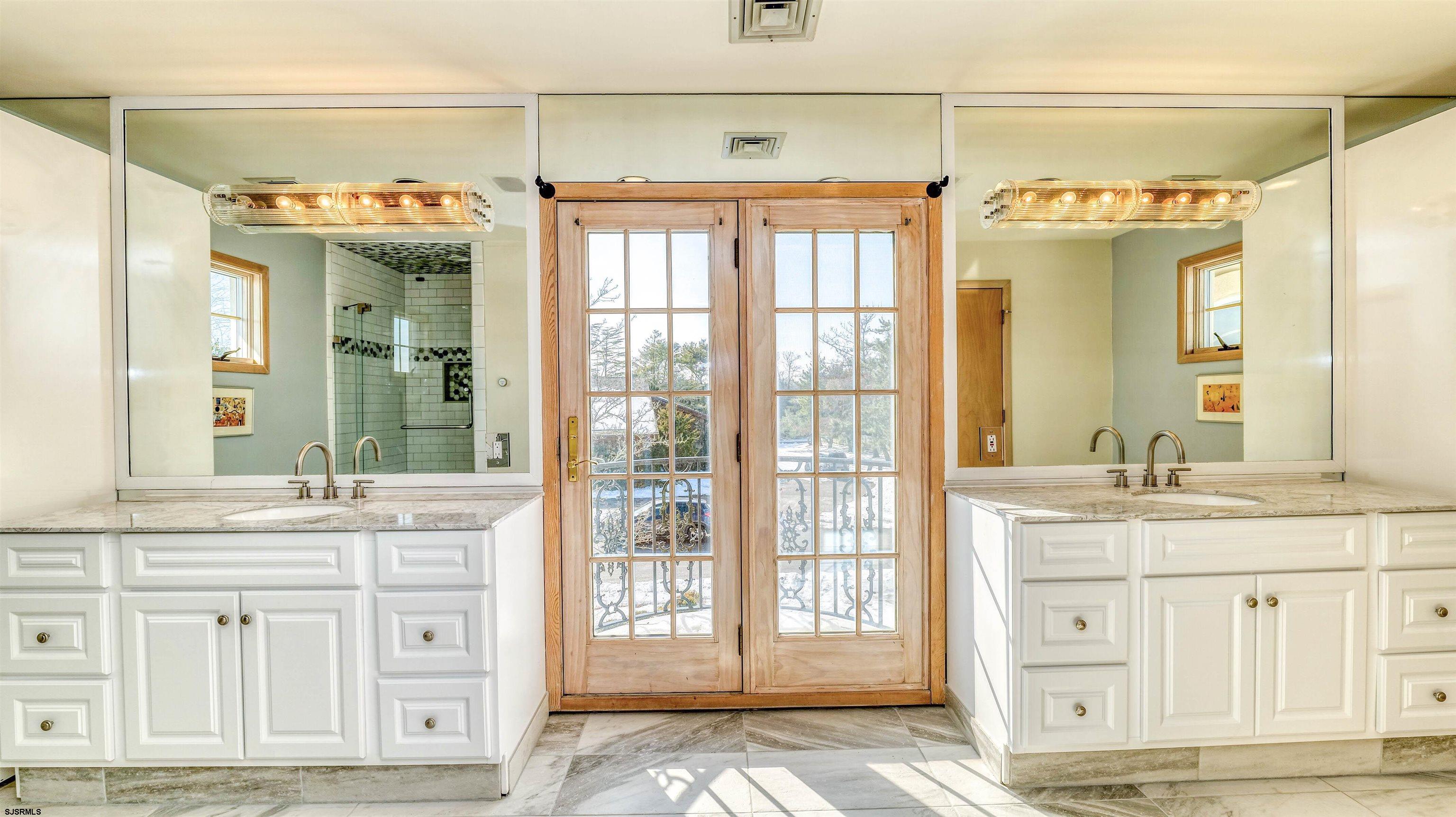116 Country Club Dr