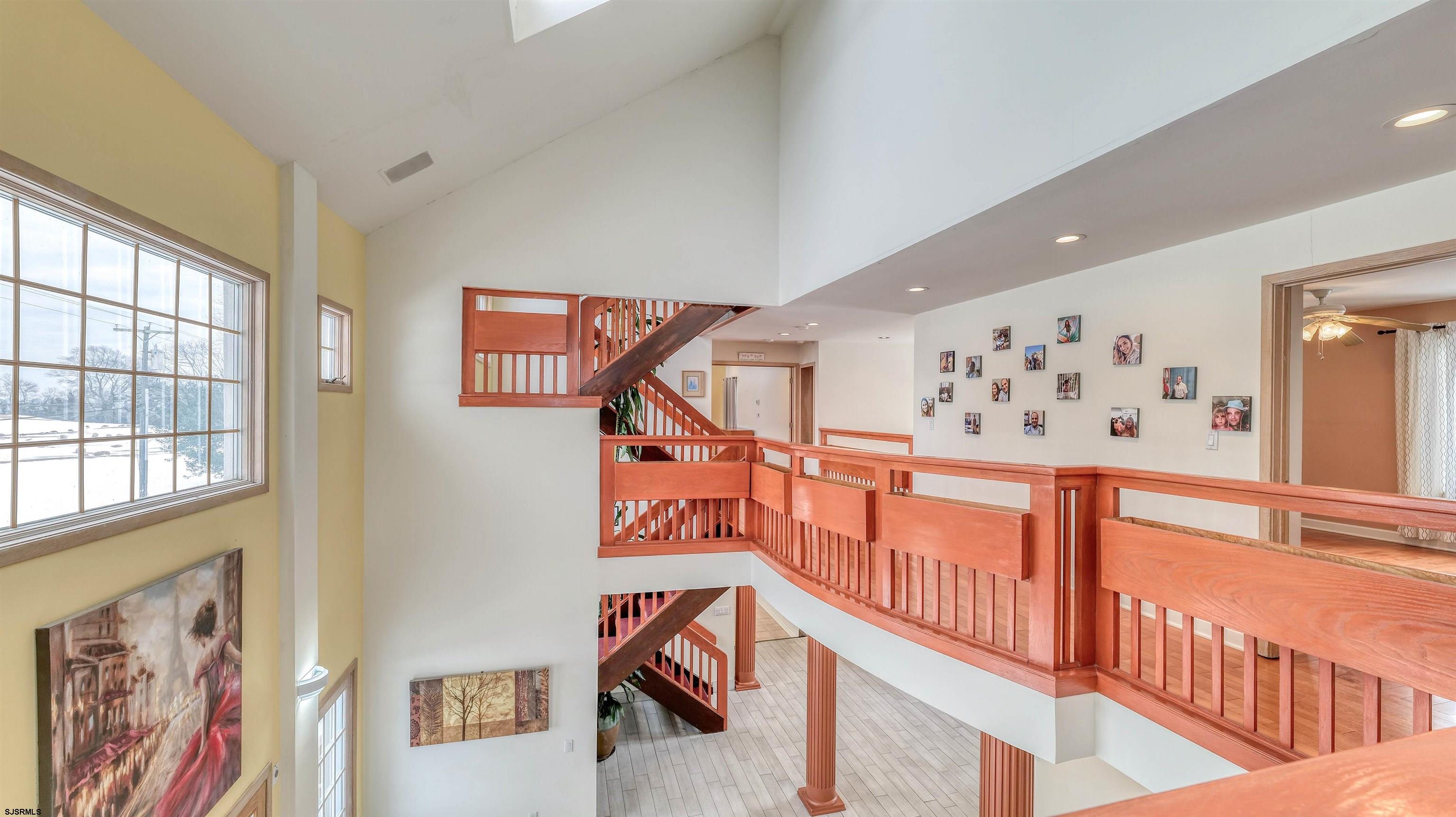 116 Country Club Dr