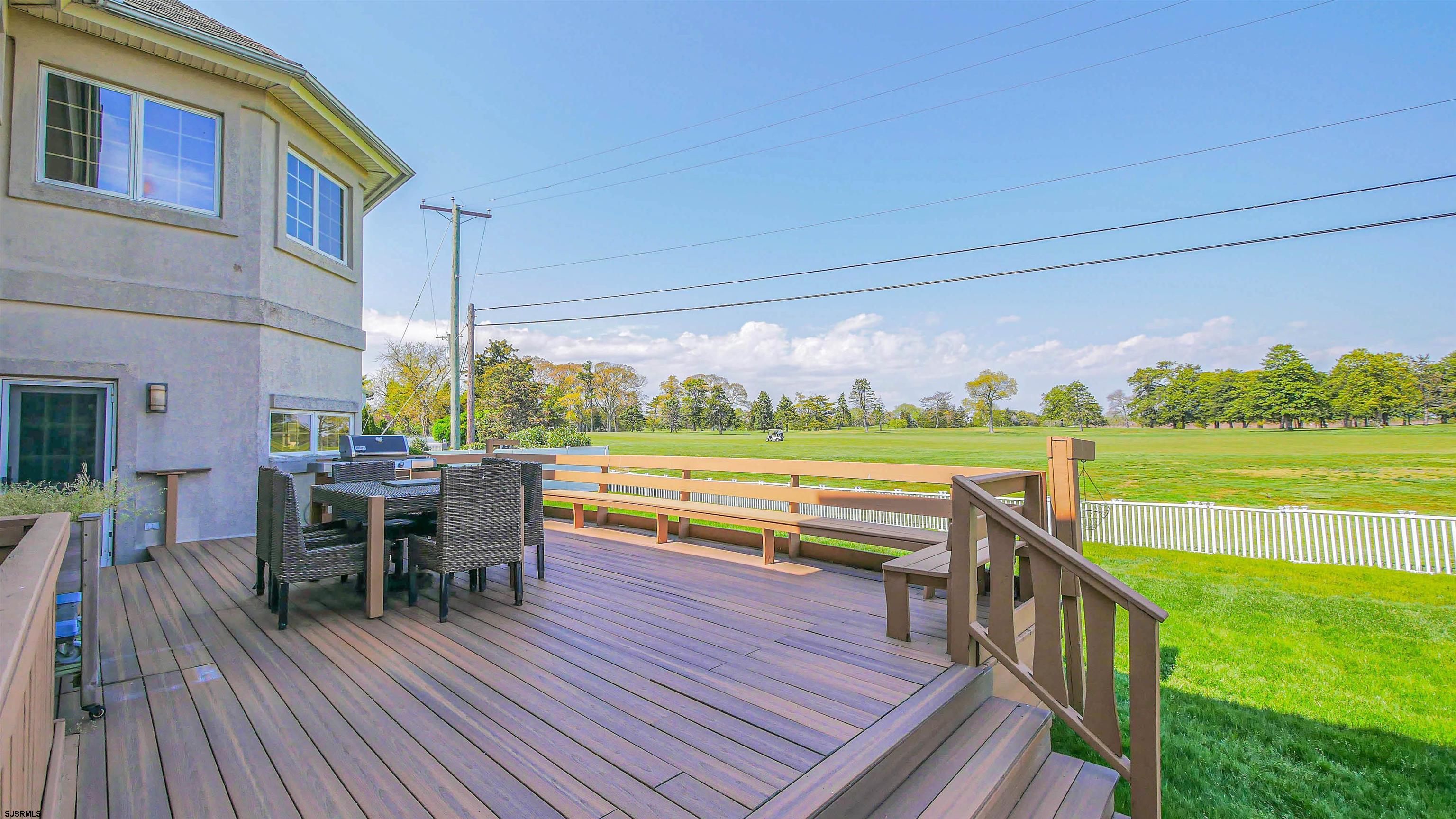 116 Country Club Dr