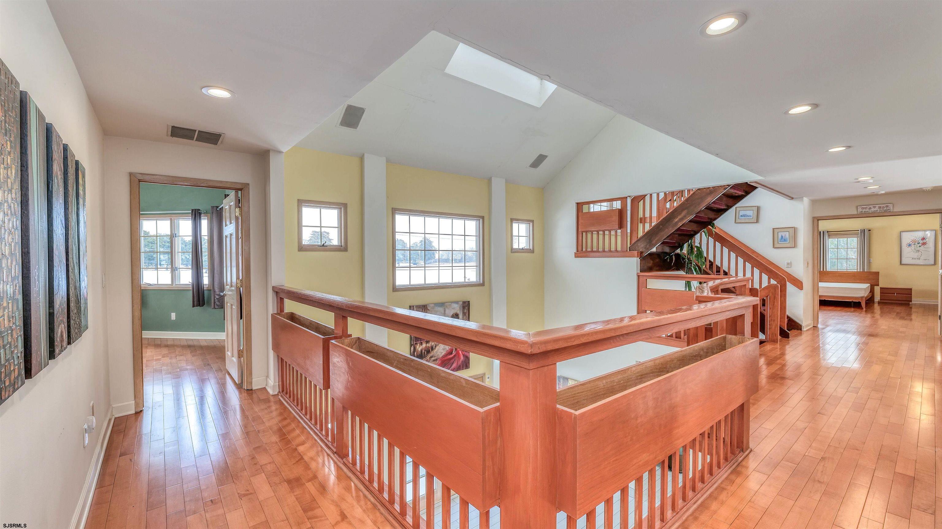 116 Country Club Dr
