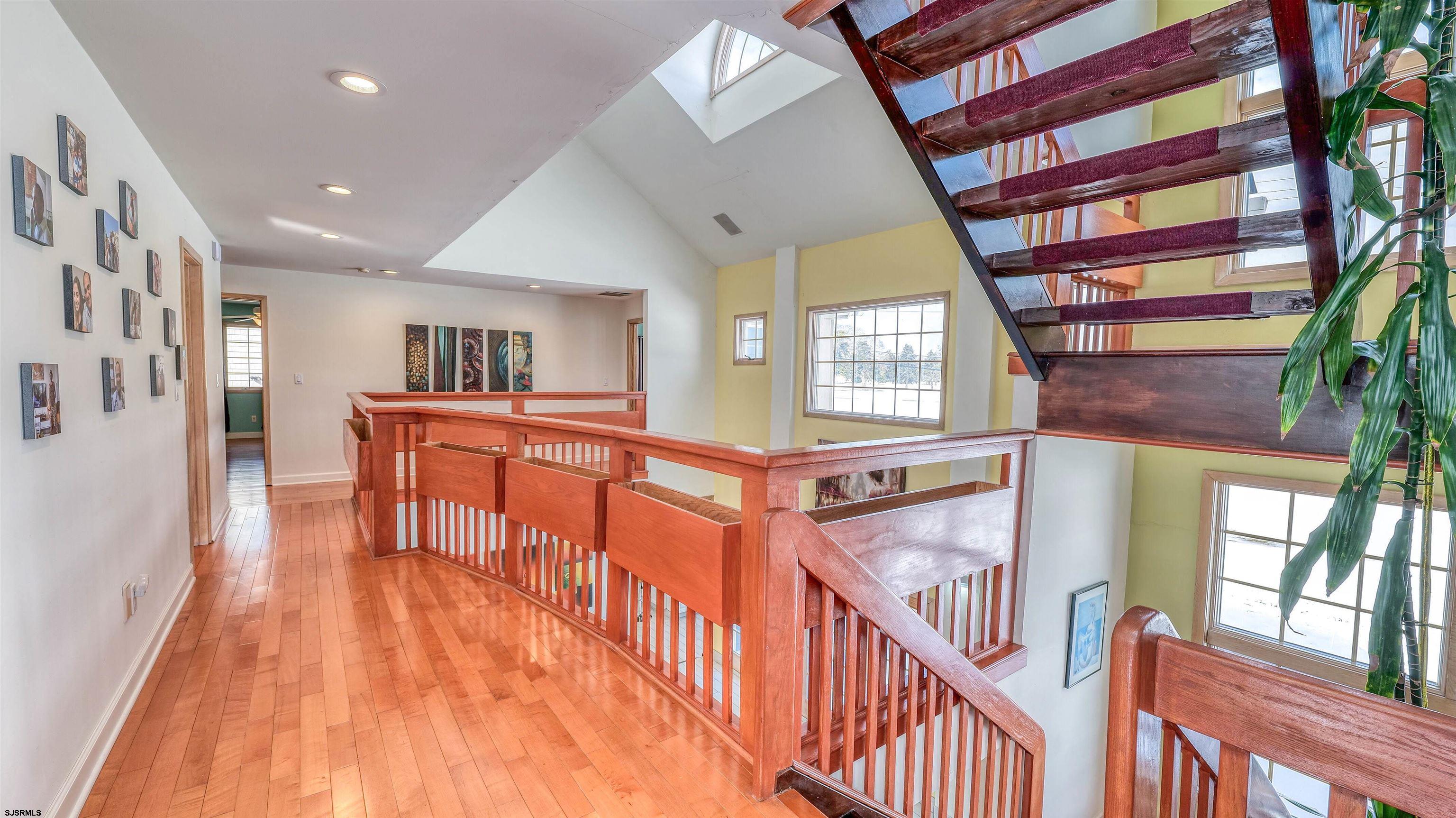 116 Country Club Dr