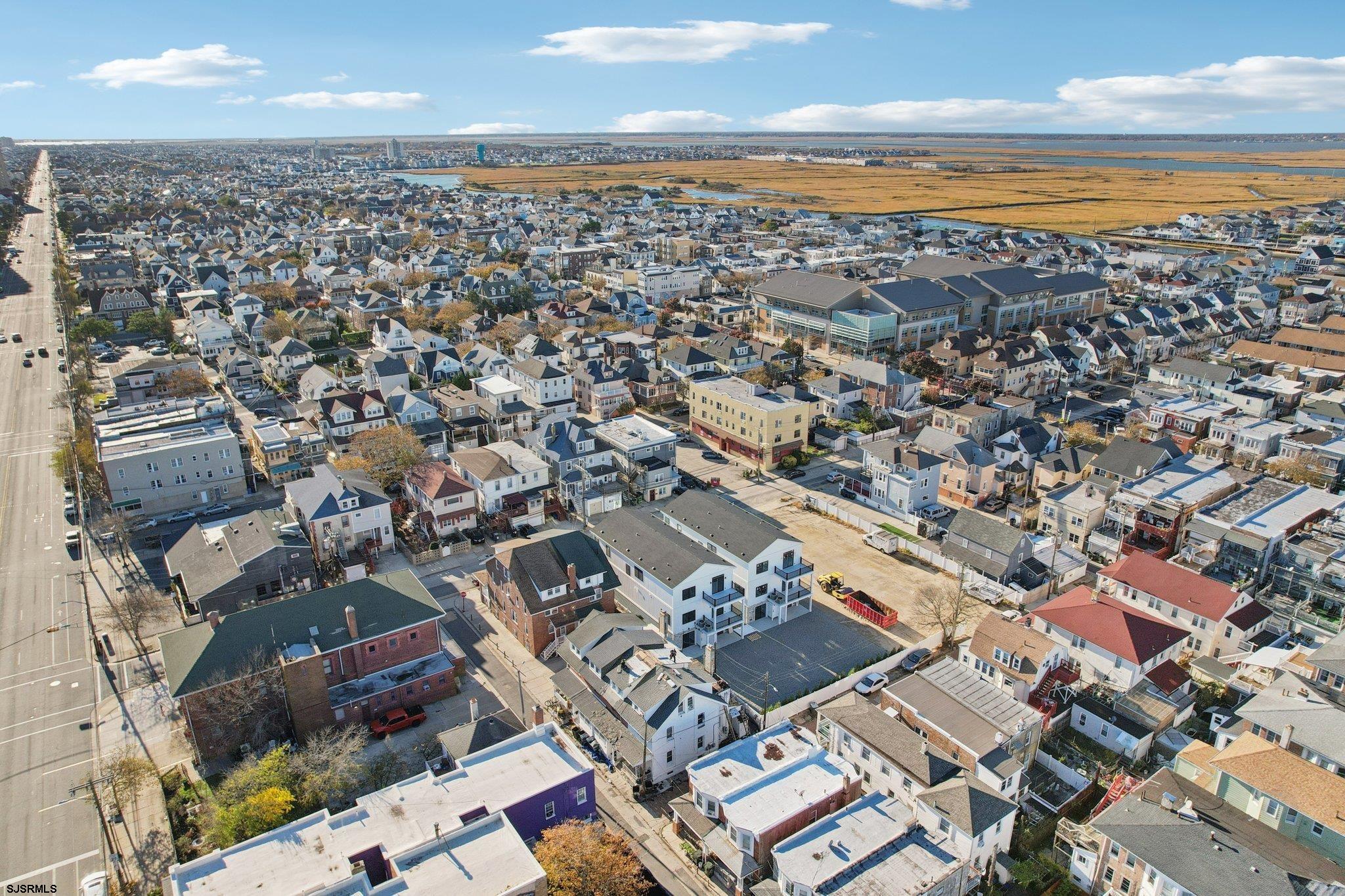 37 S Annapolis (A) Ave