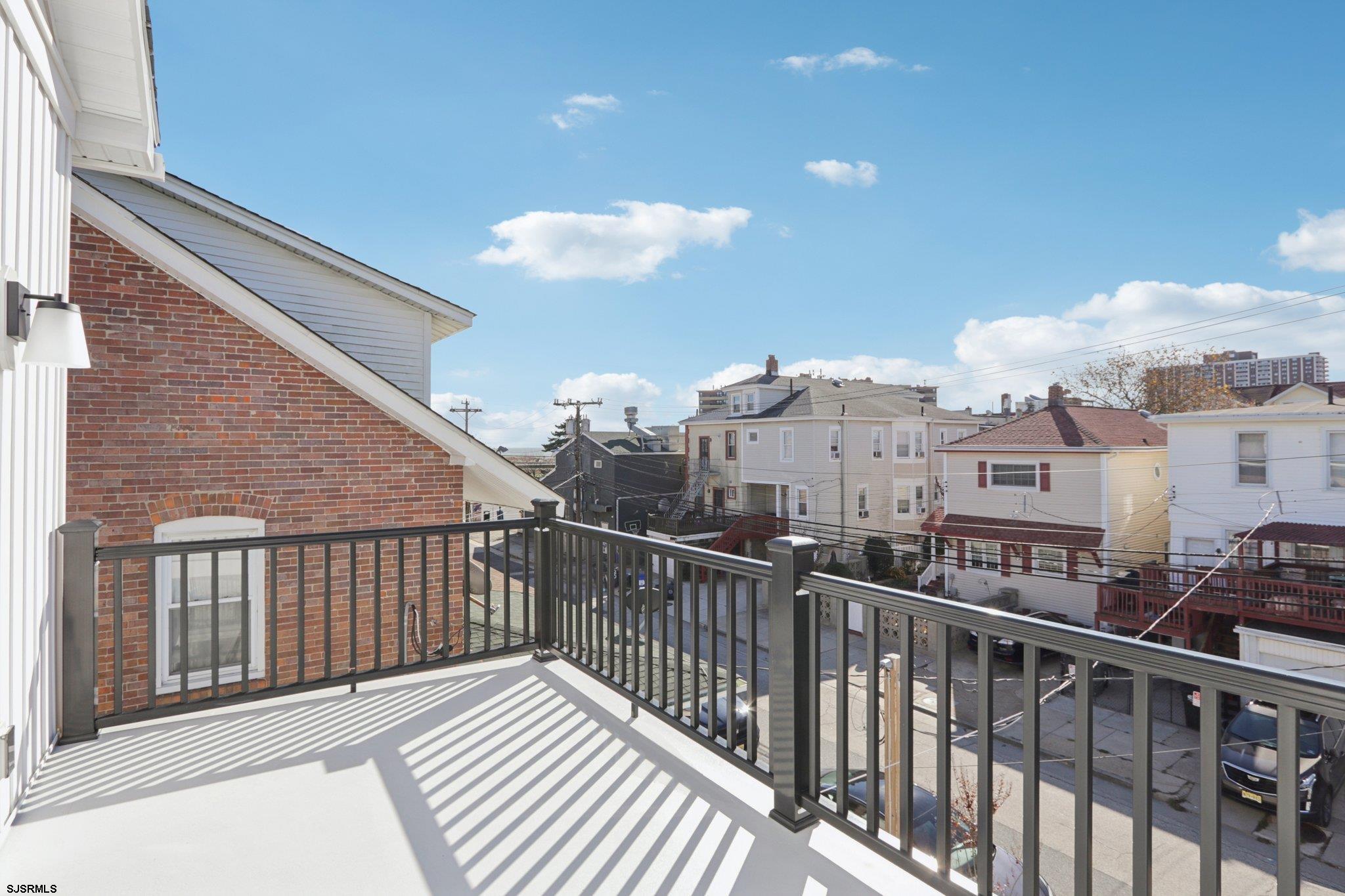 37 S Annapolis (A) Ave
