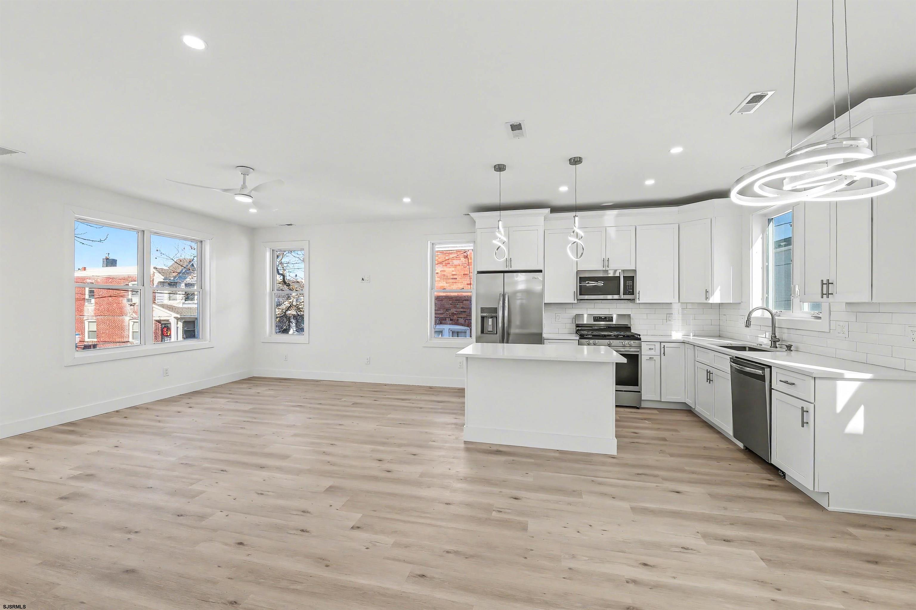 113 N Brighton Ave