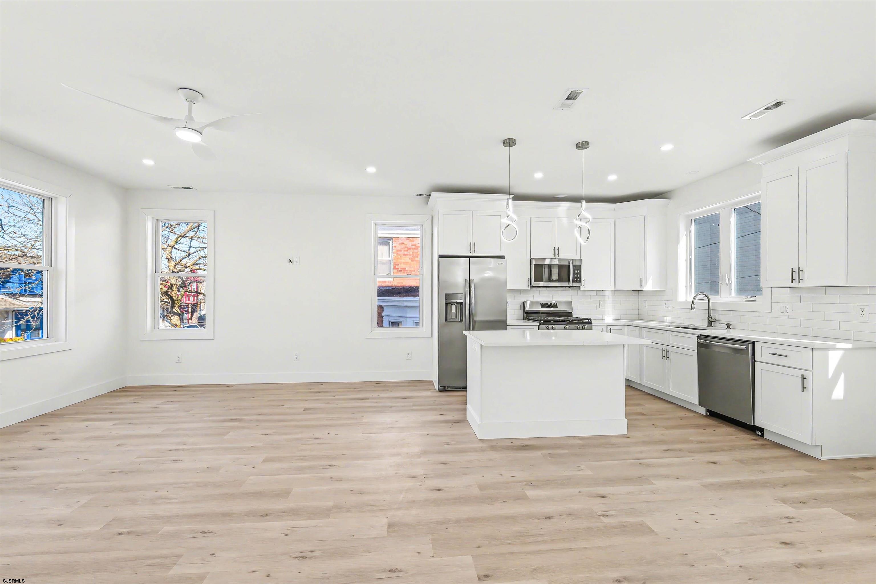 113 N Brighton Ave