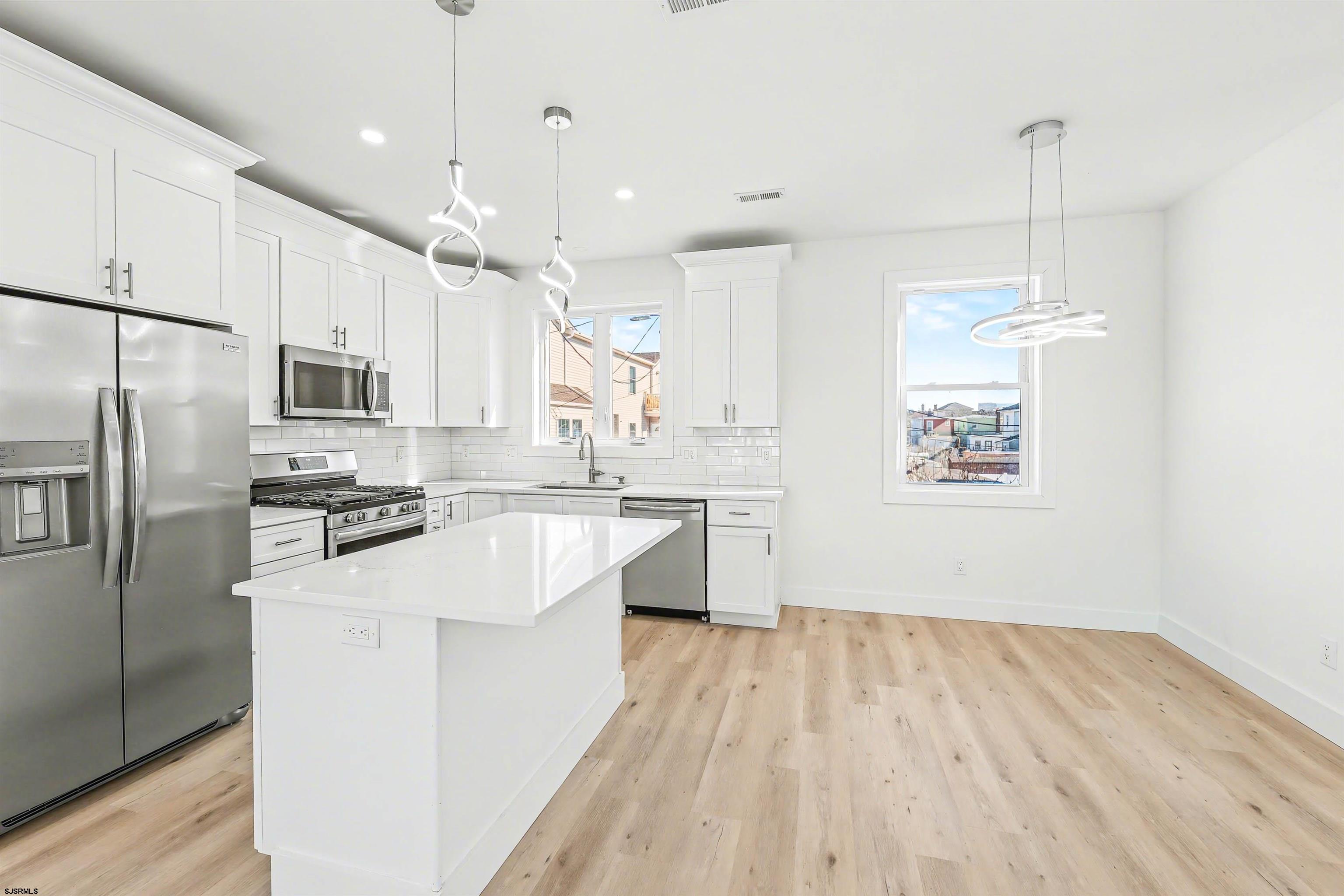 113 N Brighton Ave