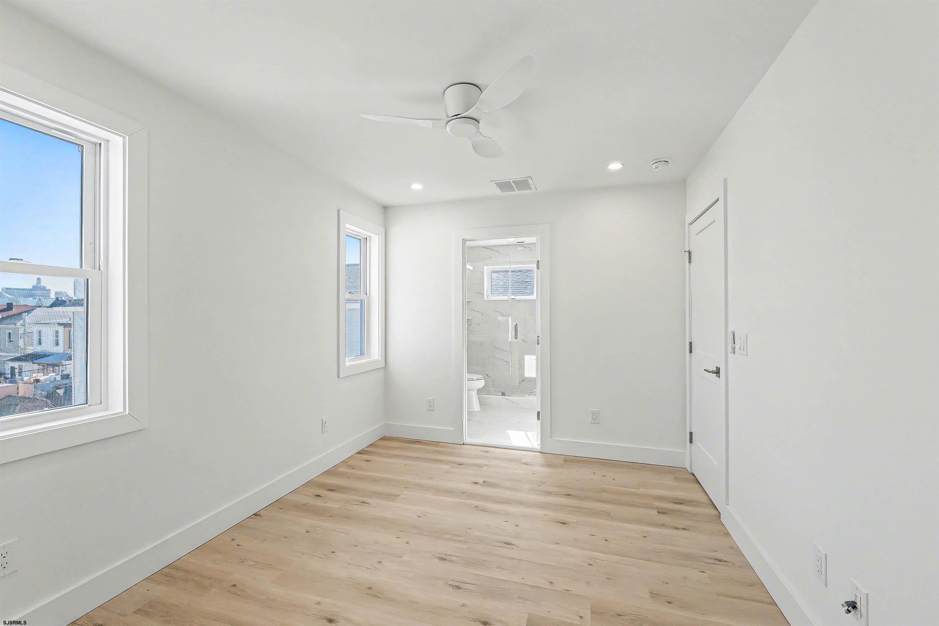 113 N Brighton Ave