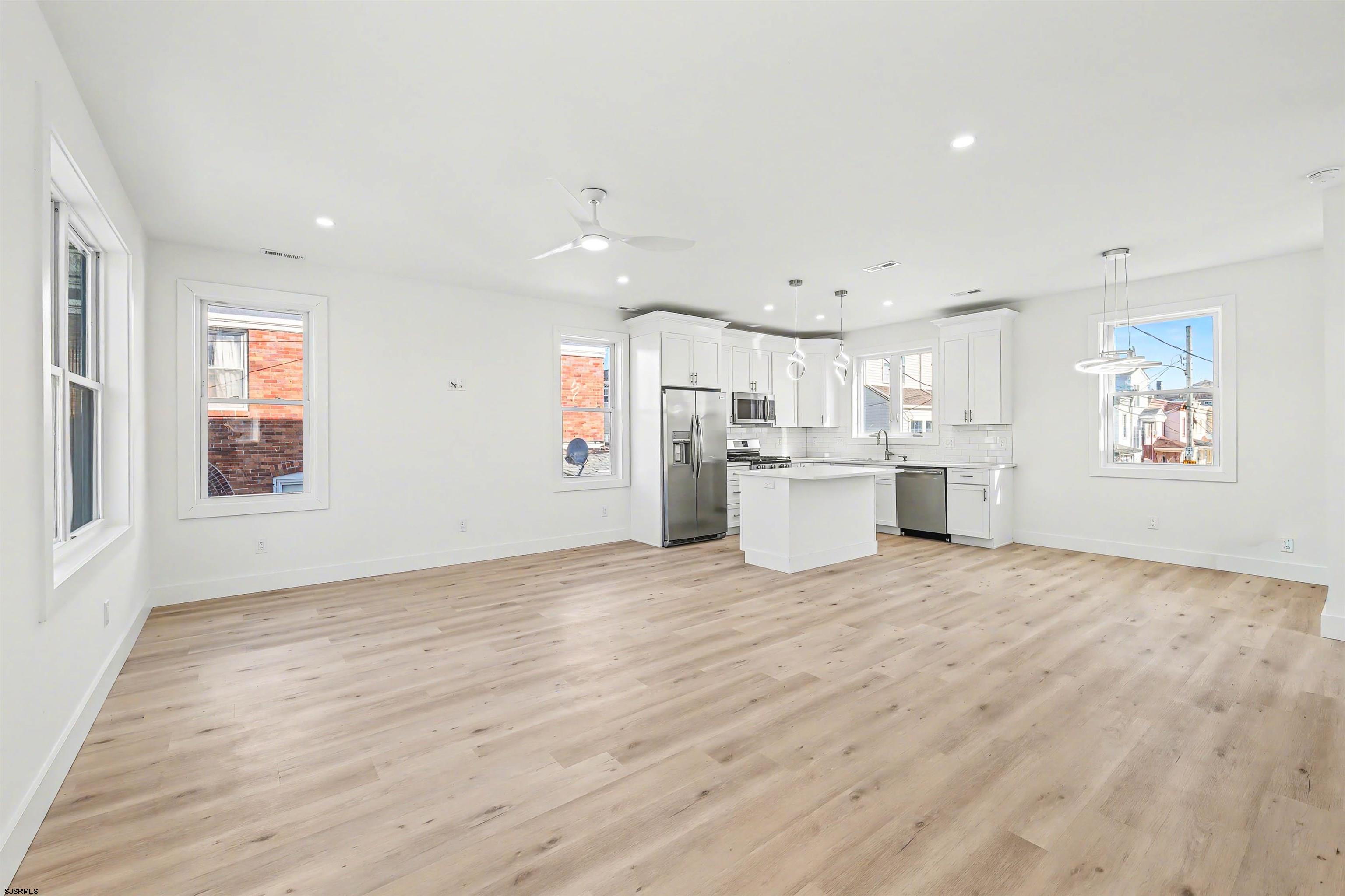 113 N Brighton Ave
