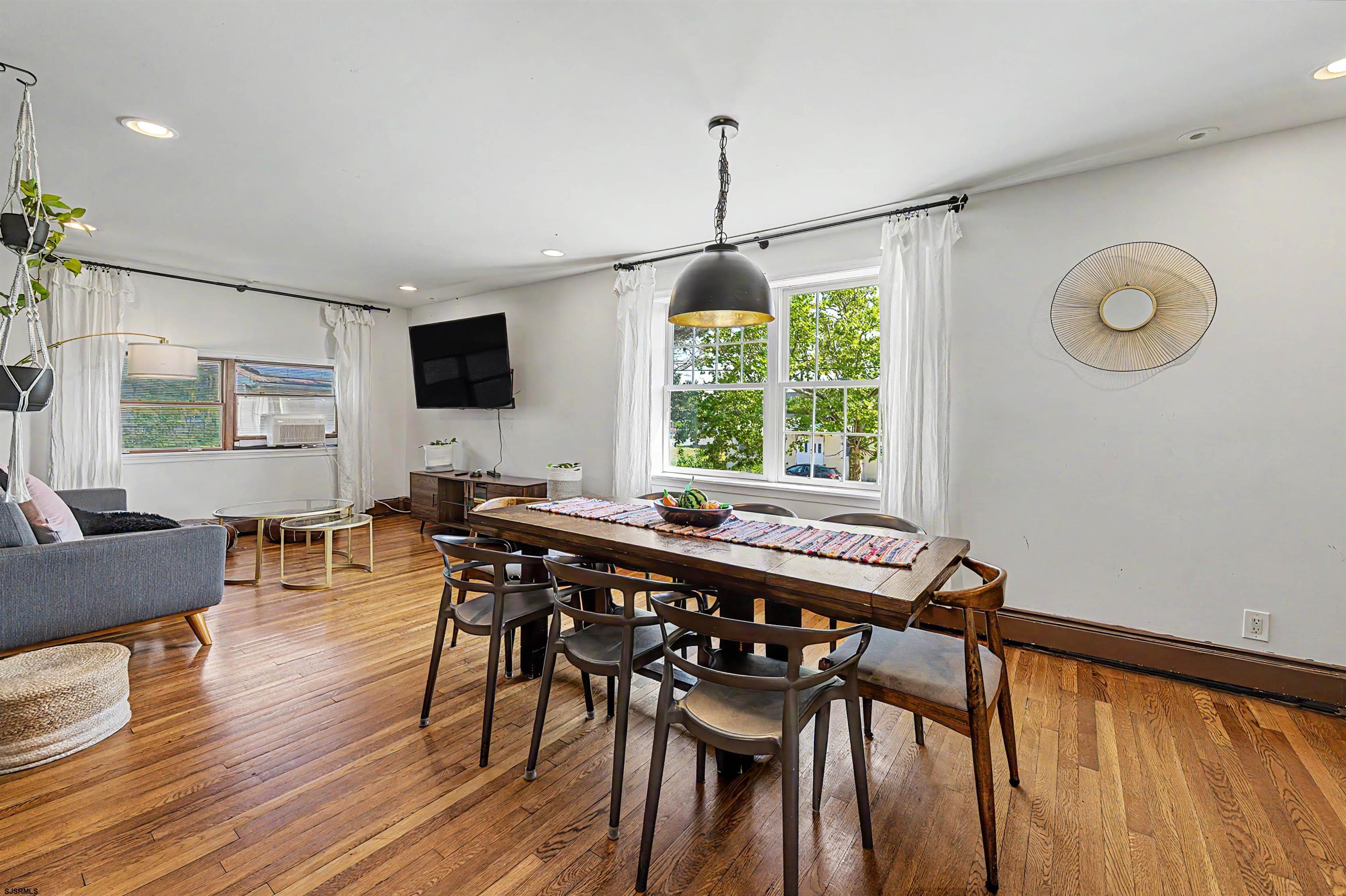 1507 N Michigan Ave
