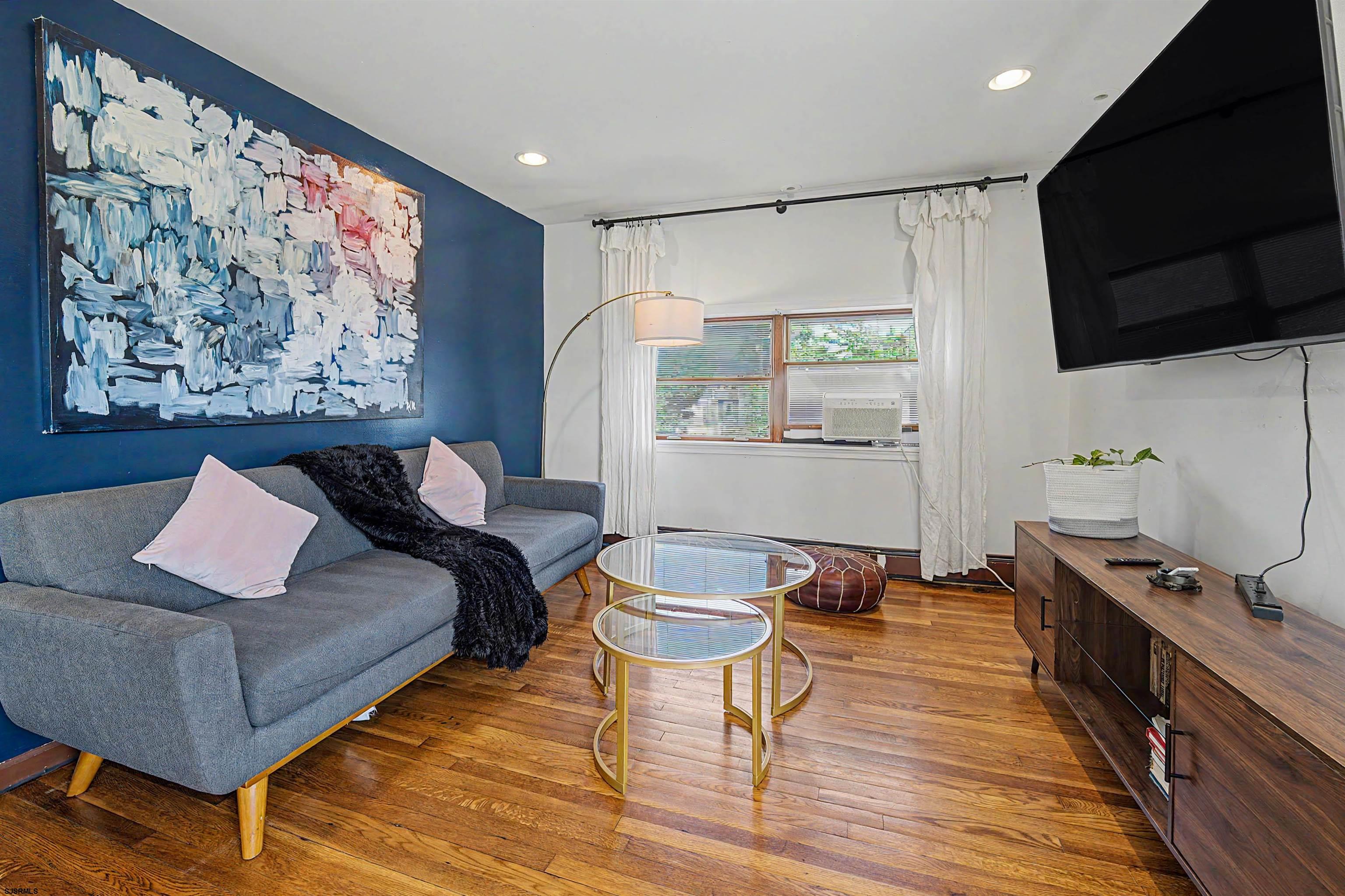 1507 N Michigan Ave