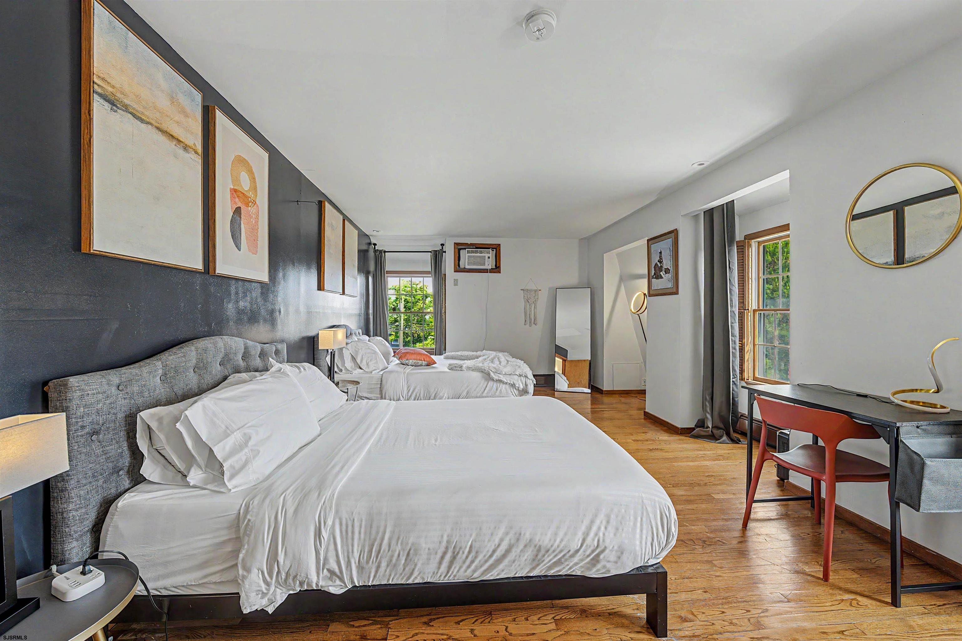 1507 N Michigan Ave