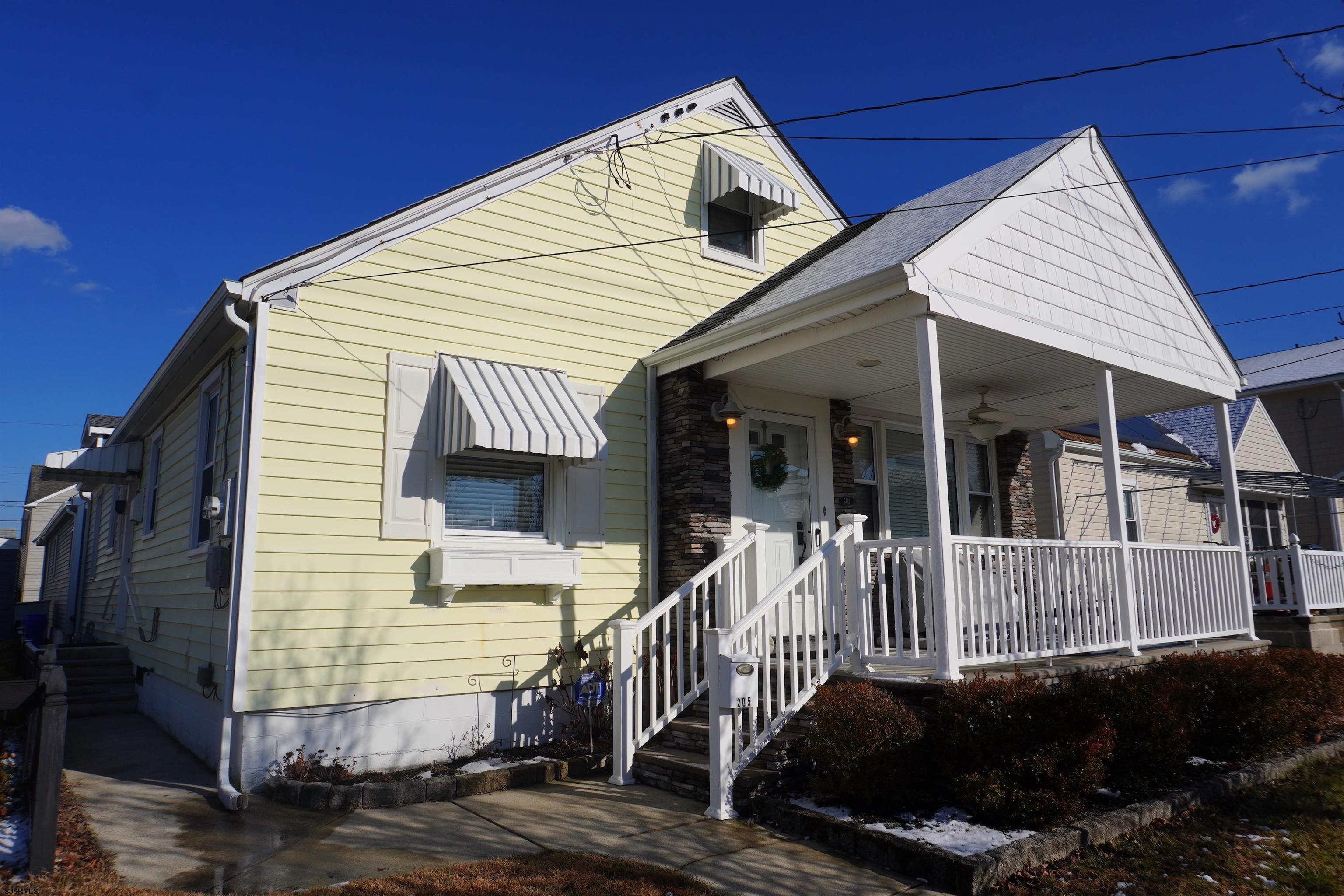 205 N Essex Ave