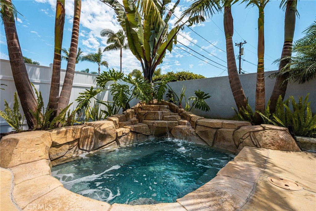 22072 Surfrider Lane