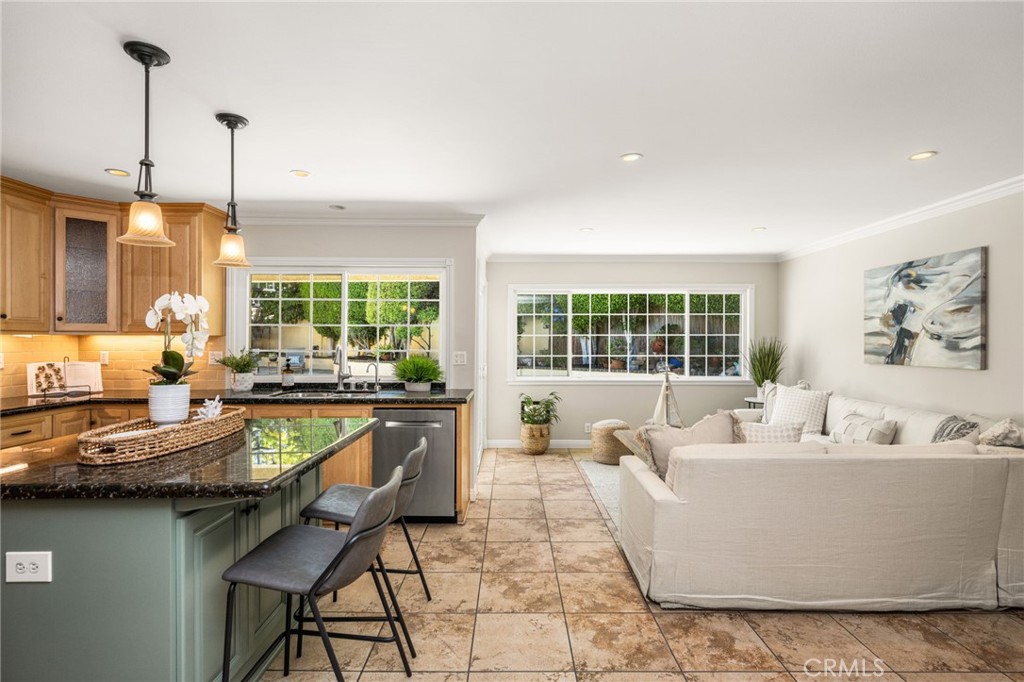 8981 Blackheath Circle