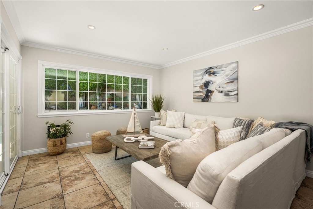 8981 Blackheath Circle