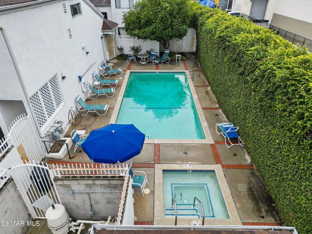 16857 San Fernando Mission Boulevard 38