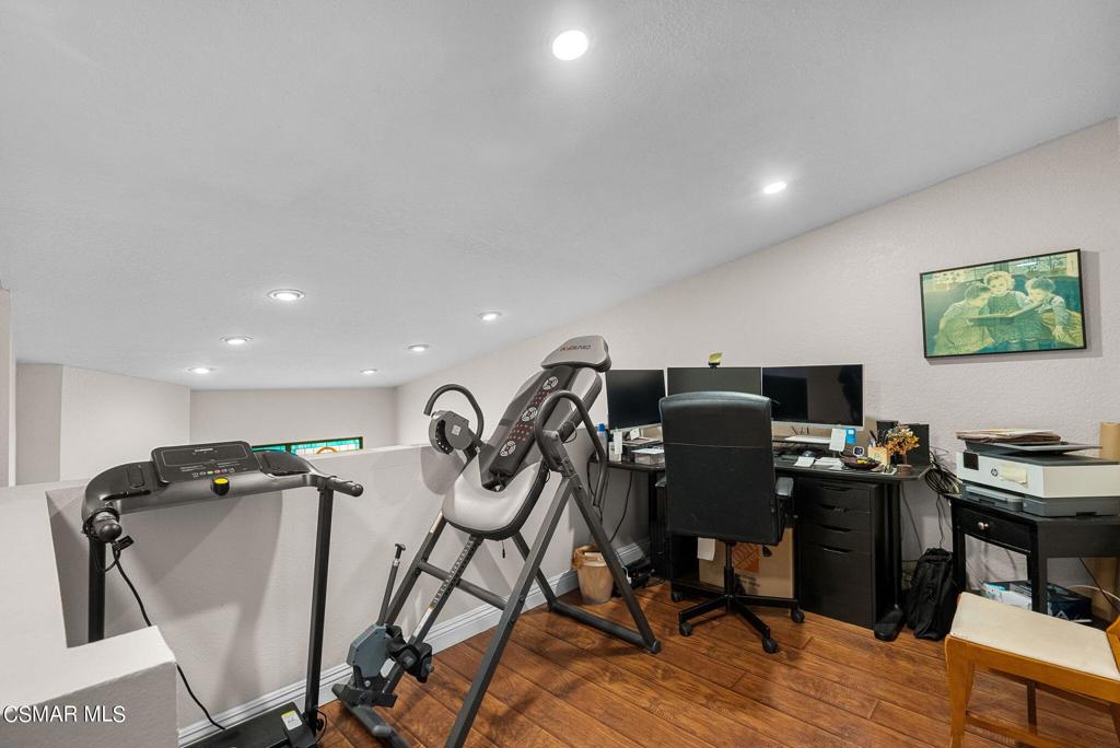 16857 San Fernando Mission Boulevard 38