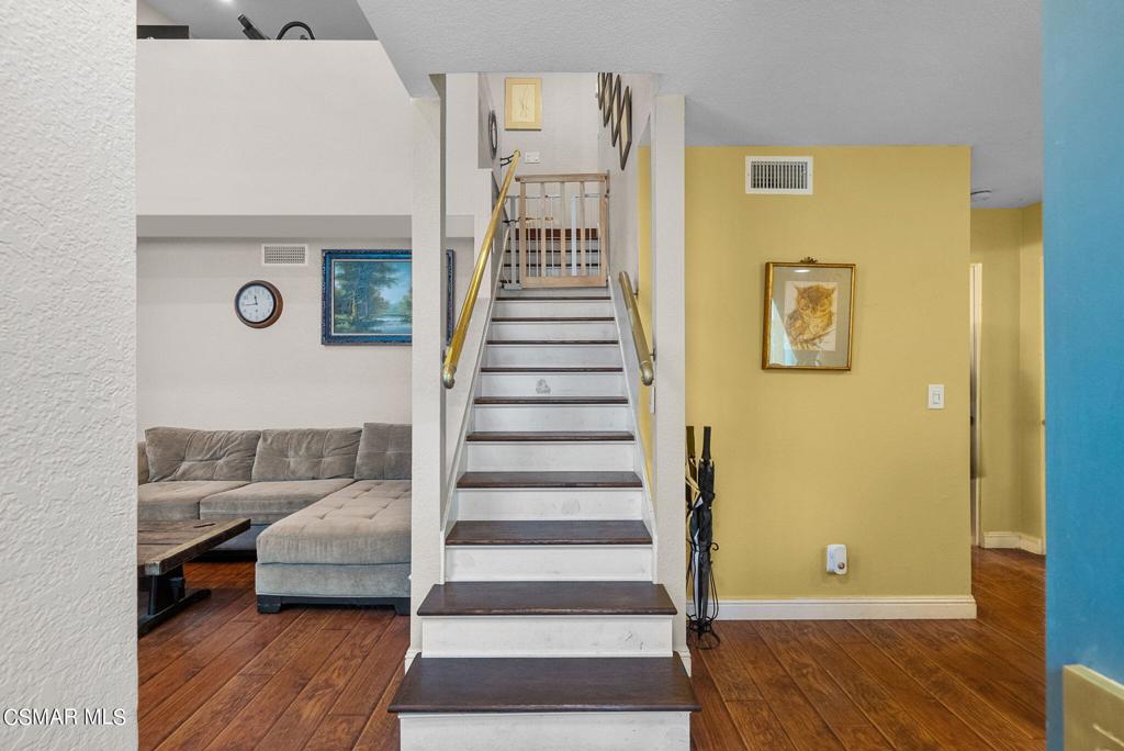 16857 San Fernando Mission Boulevard 38