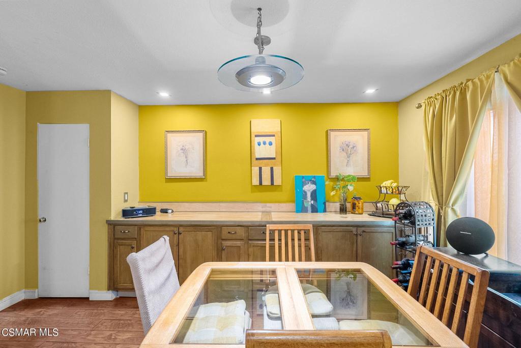 16857 San Fernando Mission Boulevard 38