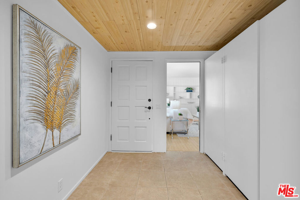 11331 Lasaine Avenue