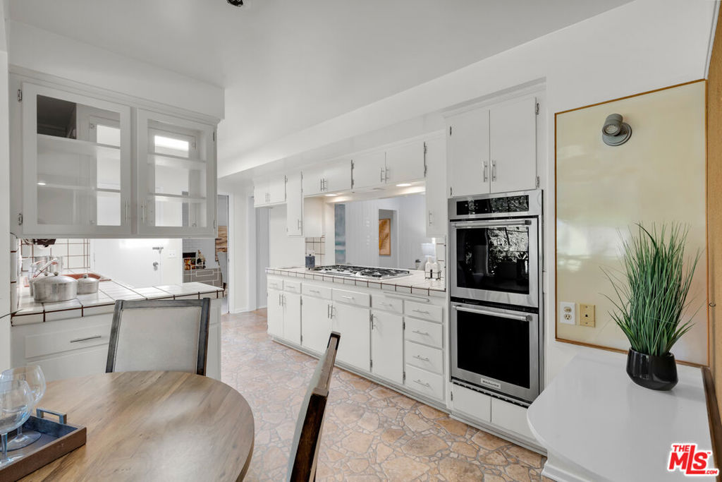 11331 Lasaine Avenue