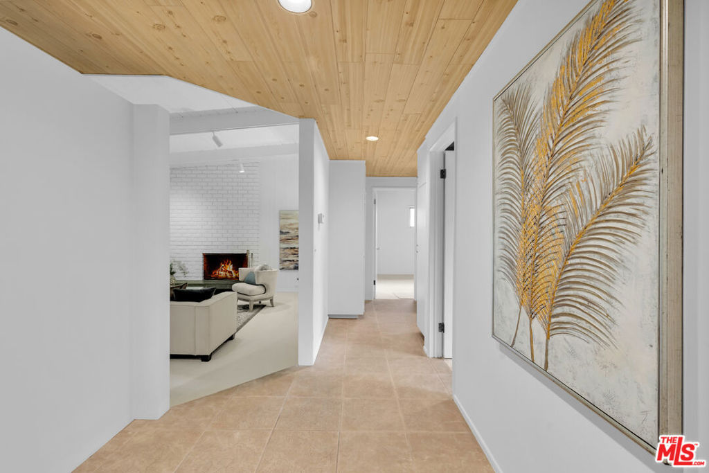 11331 Lasaine Avenue