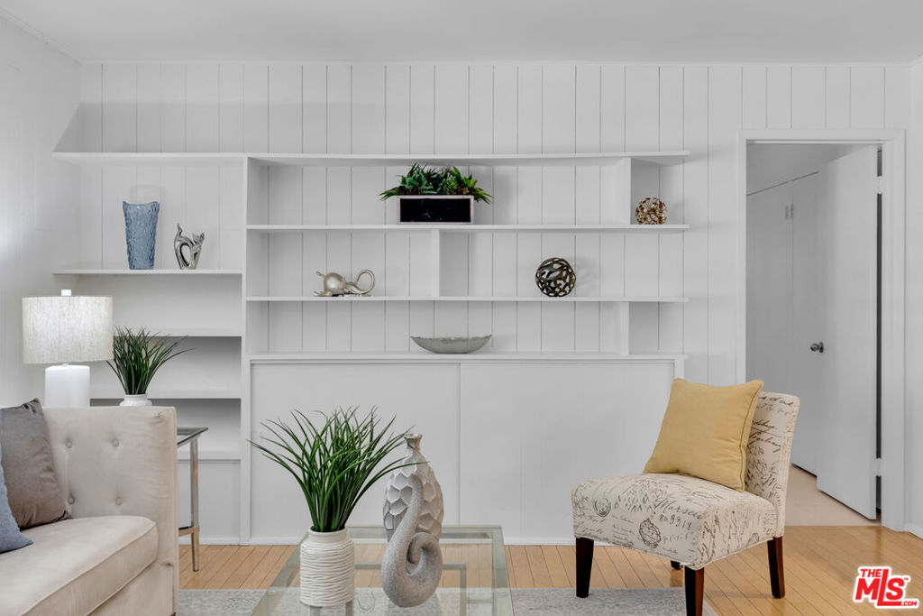 11331 Lasaine Avenue