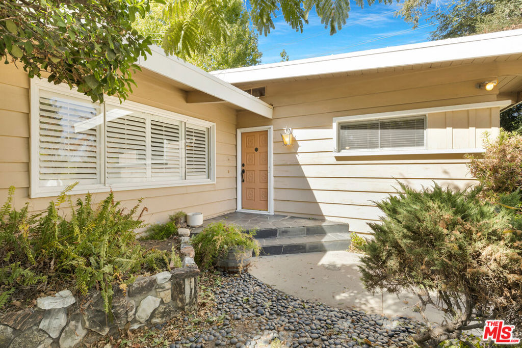 11331 Lasaine Avenue