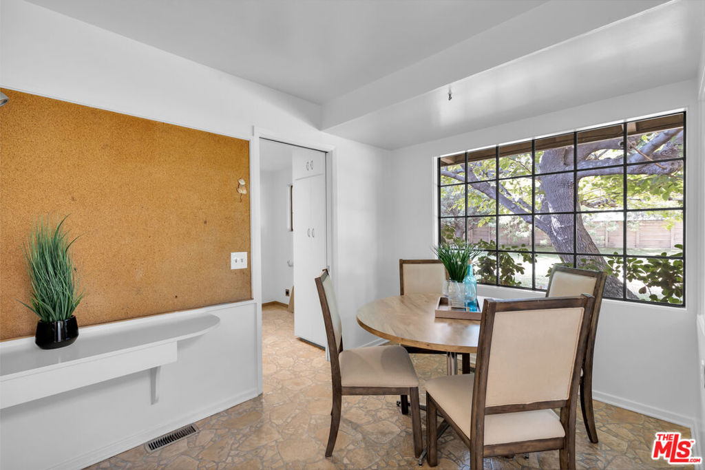 11331 Lasaine Avenue