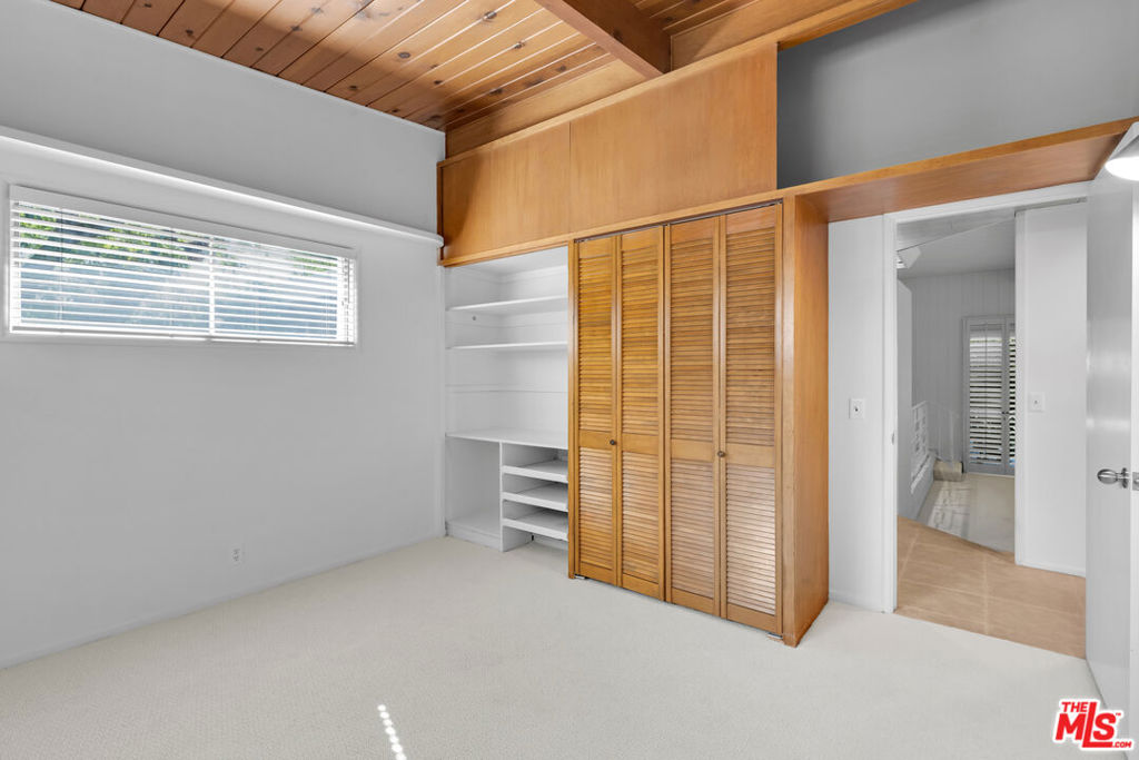 11331 Lasaine Avenue