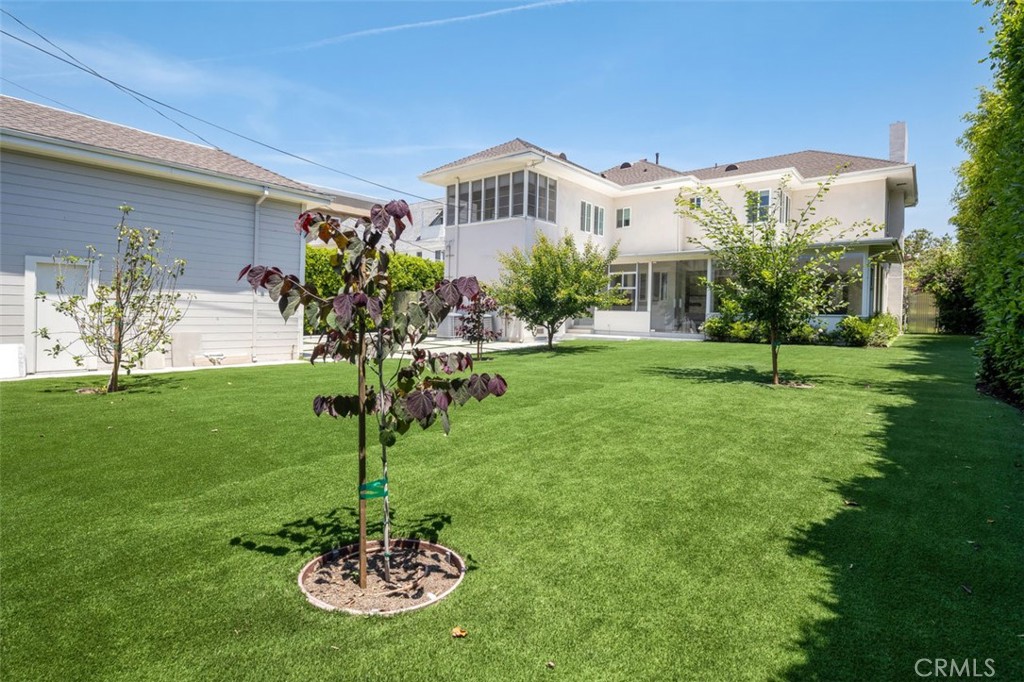 757 S Windsor Boulevard