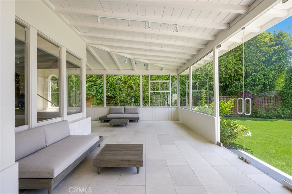 757 S Windsor Boulevard