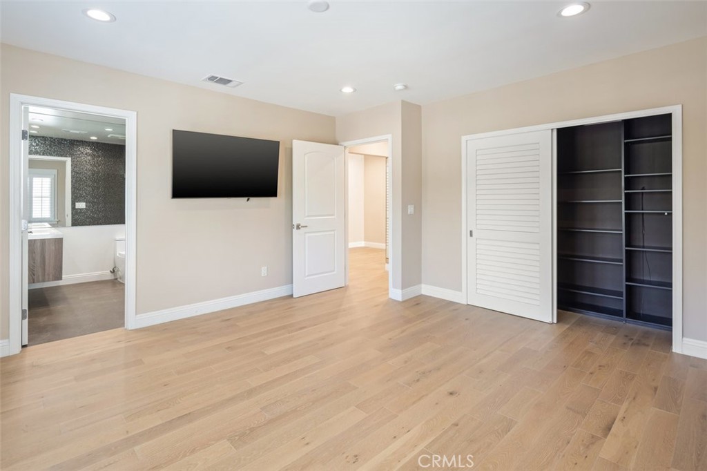 757 S Windsor Boulevard