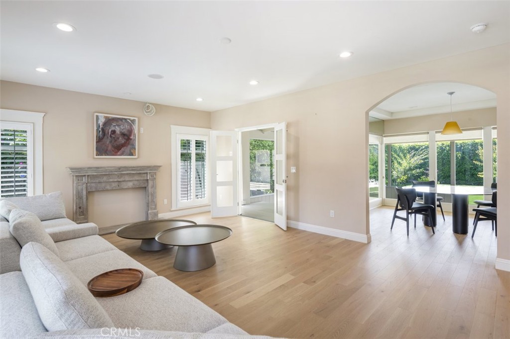 757 S Windsor Boulevard