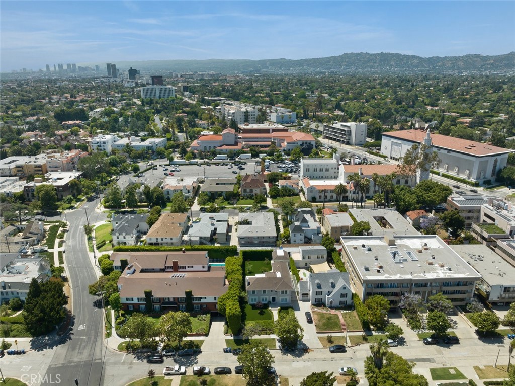 757 S Windsor Boulevard