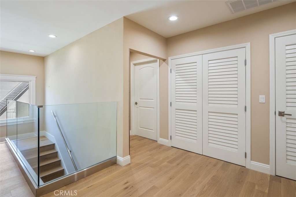 757 S Windsor Boulevard