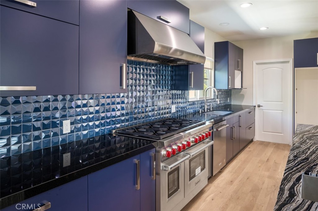 757 S Windsor Boulevard