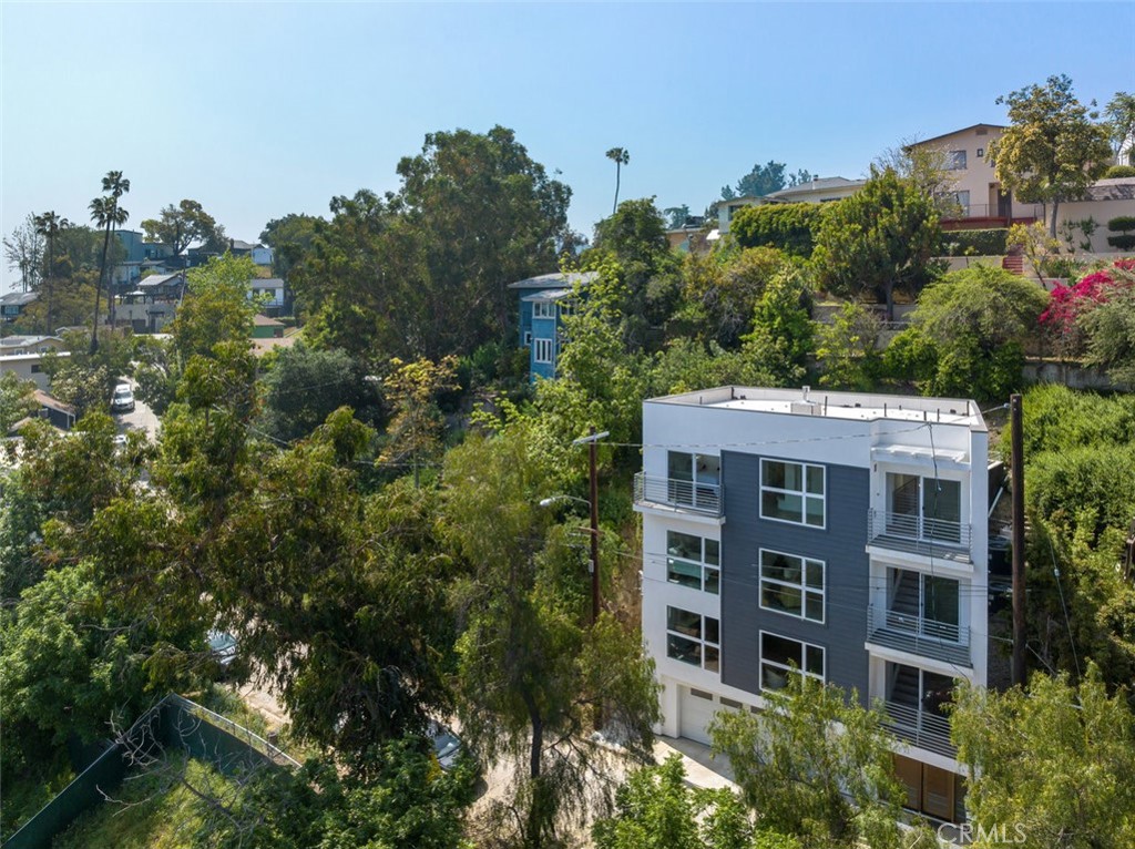 2635 Adelbert Avenue