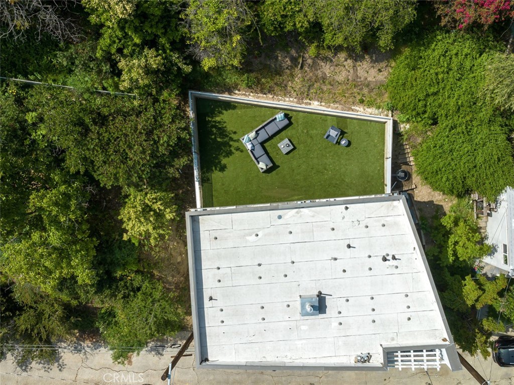 2635 Adelbert Avenue