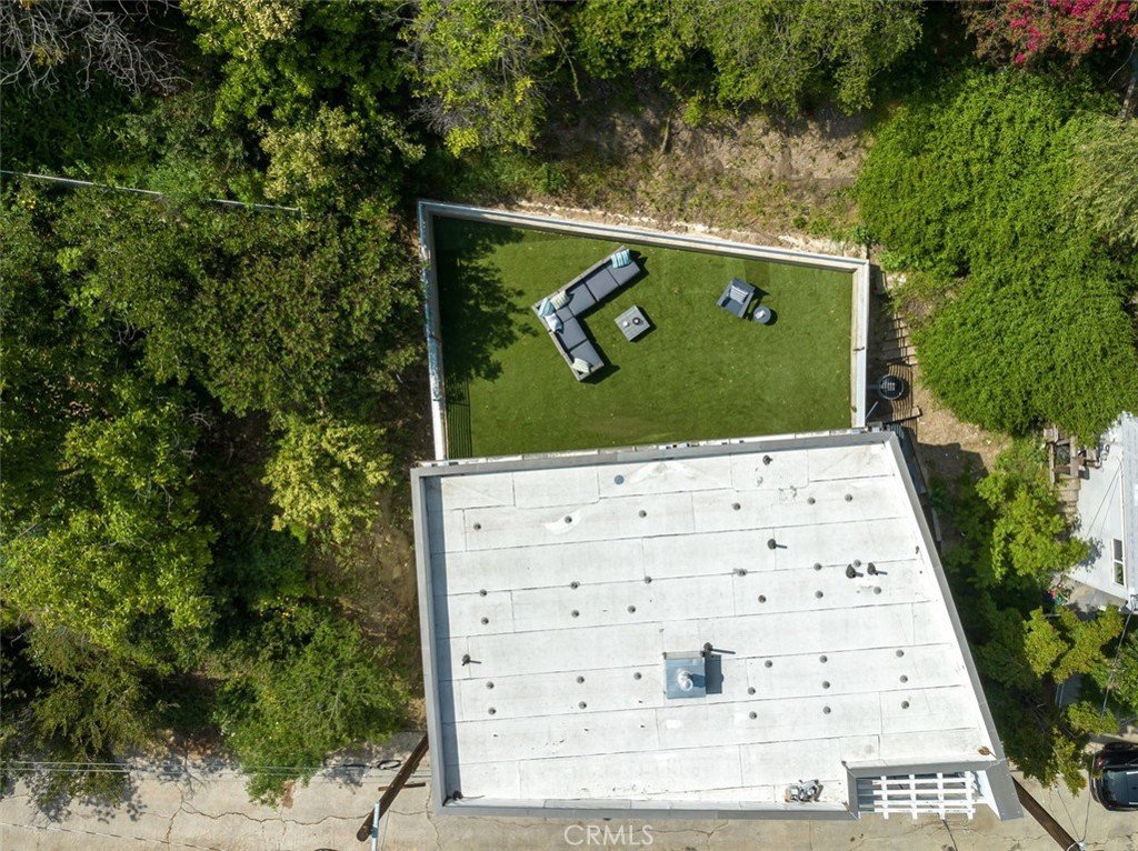 2635 Adelbert Avenue