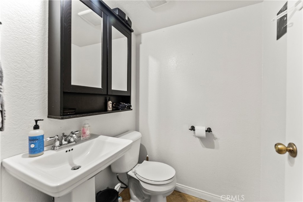 16857 San Fernando Mission Boulevard 24