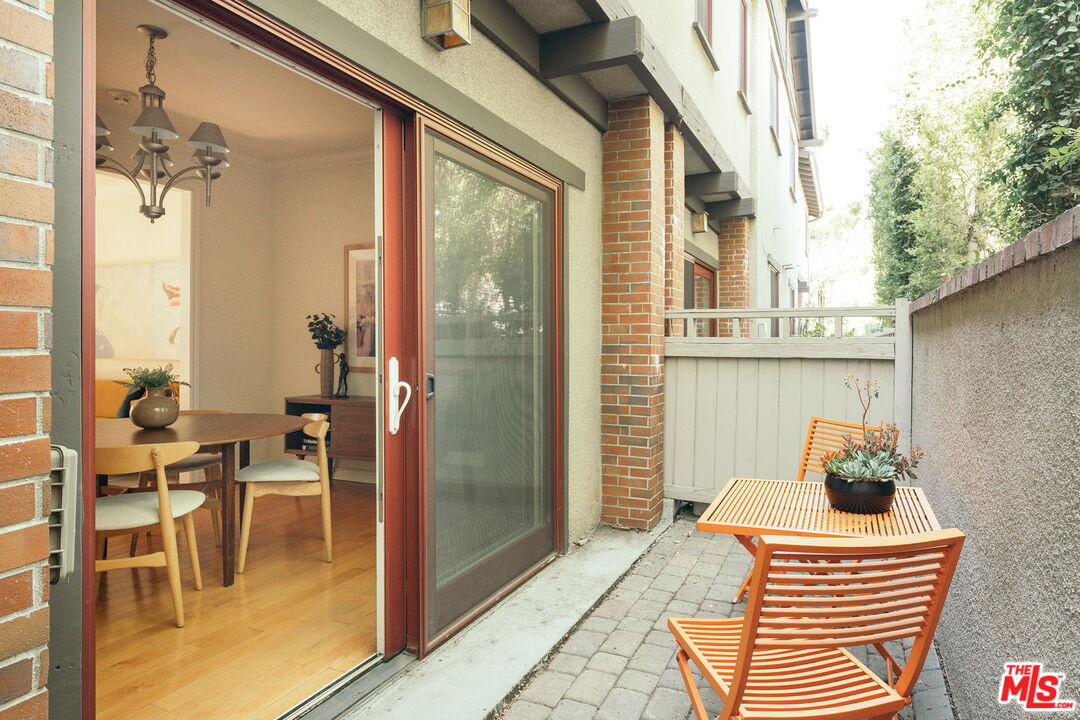 322 Alpine St Unit: 3