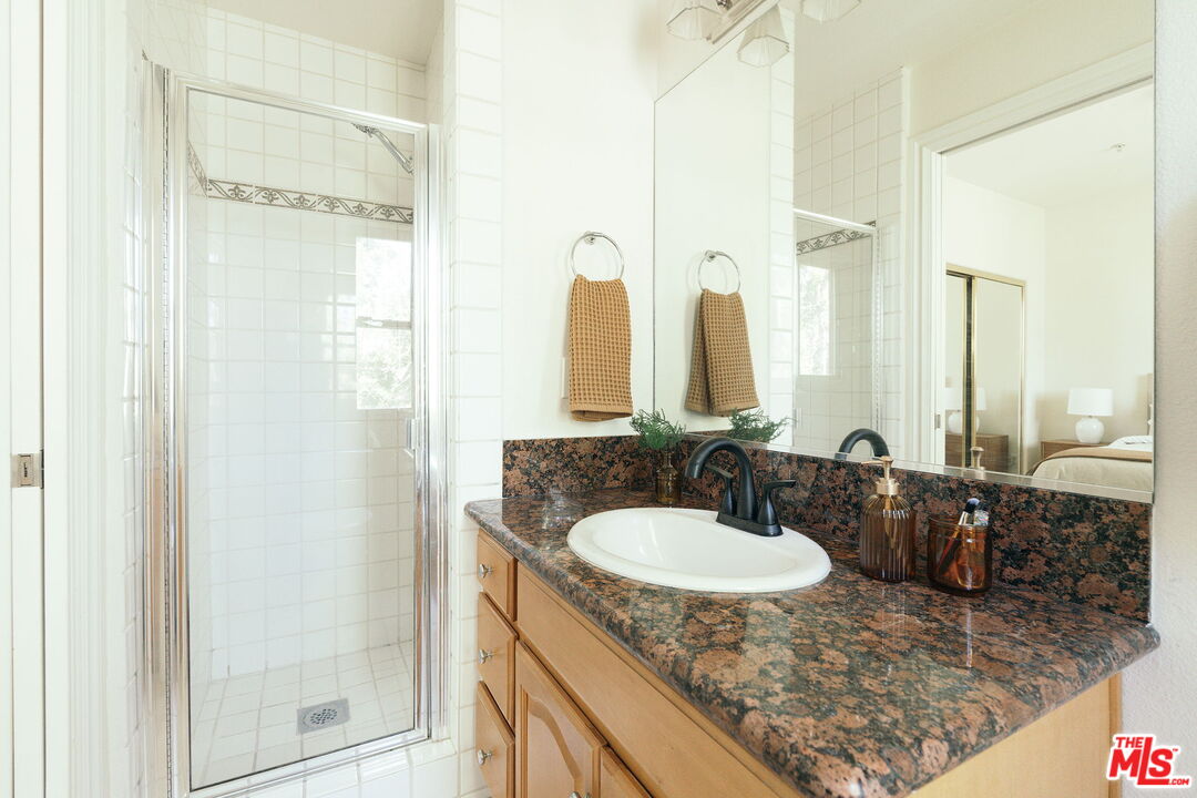 322 Alpine St Unit: 3