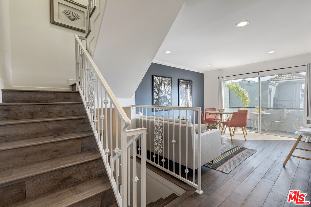 1007 Figueroa Ter Unit: B