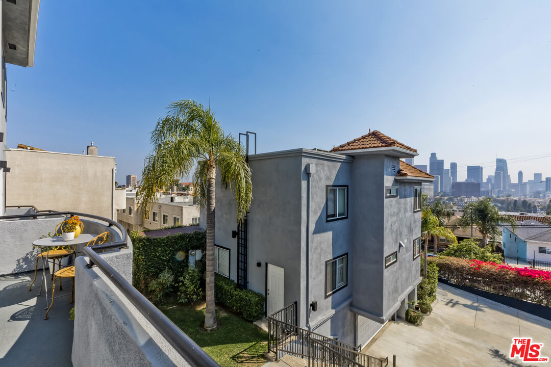 1007 Figueroa Ter Unit: B
