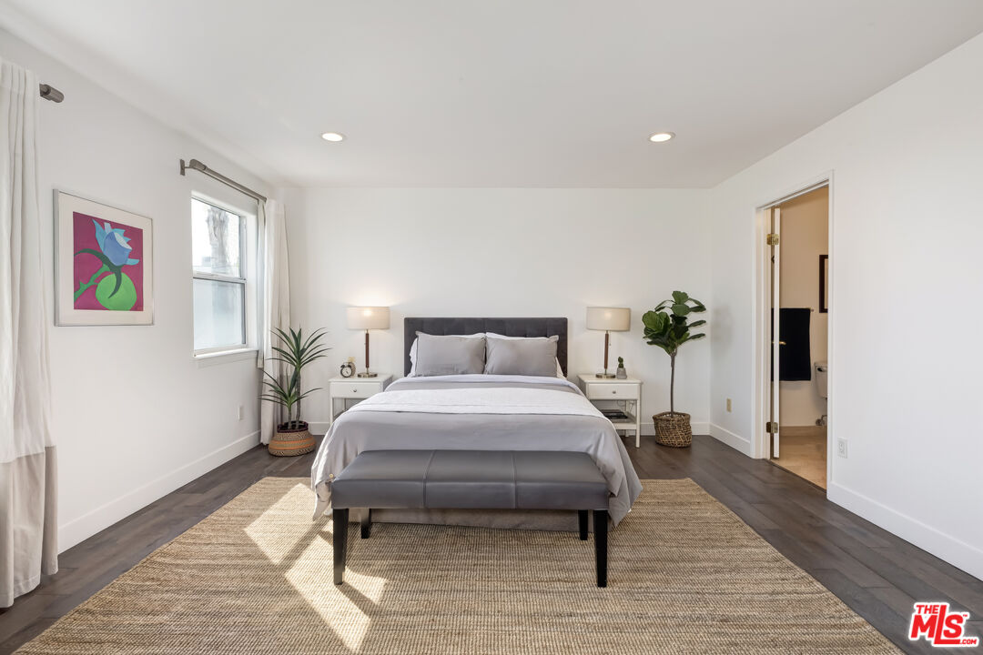 1007 Figueroa Ter Unit: B