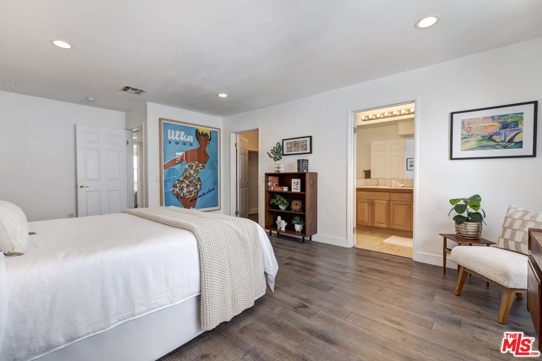 1007 Figueroa Ter Unit: B