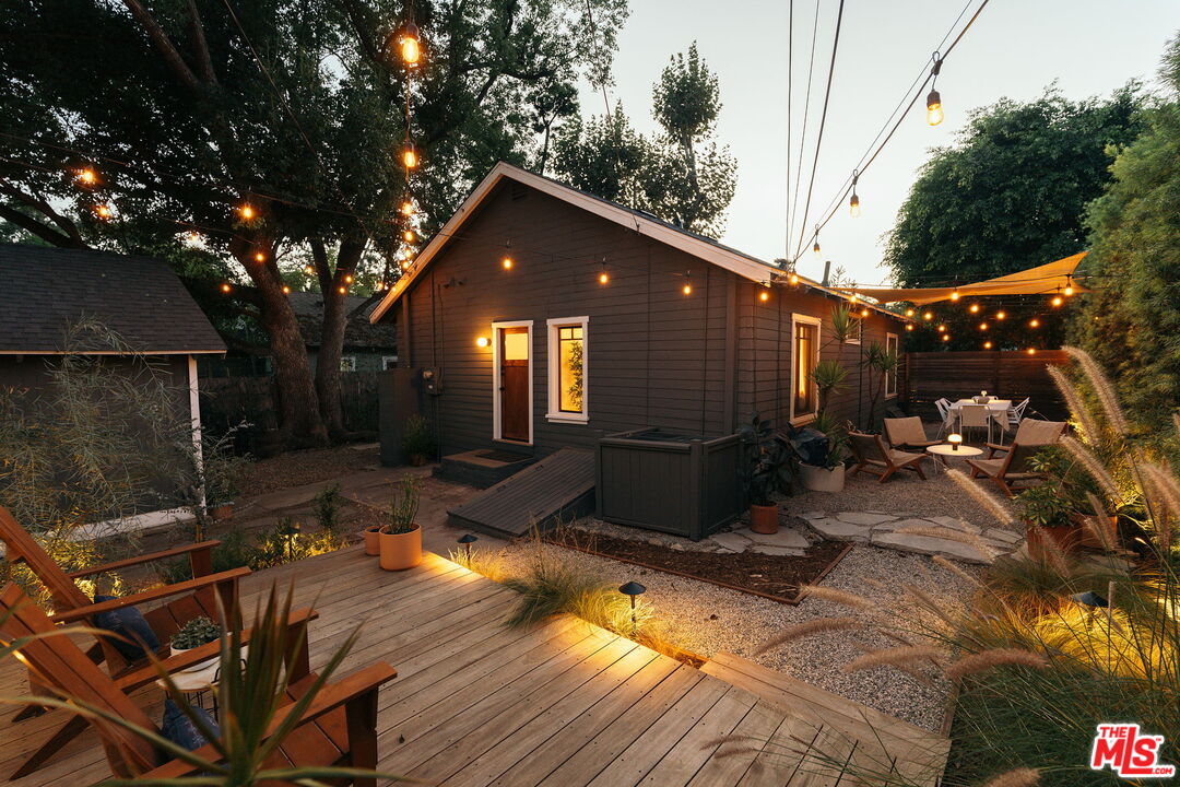2030 Lovila Ln