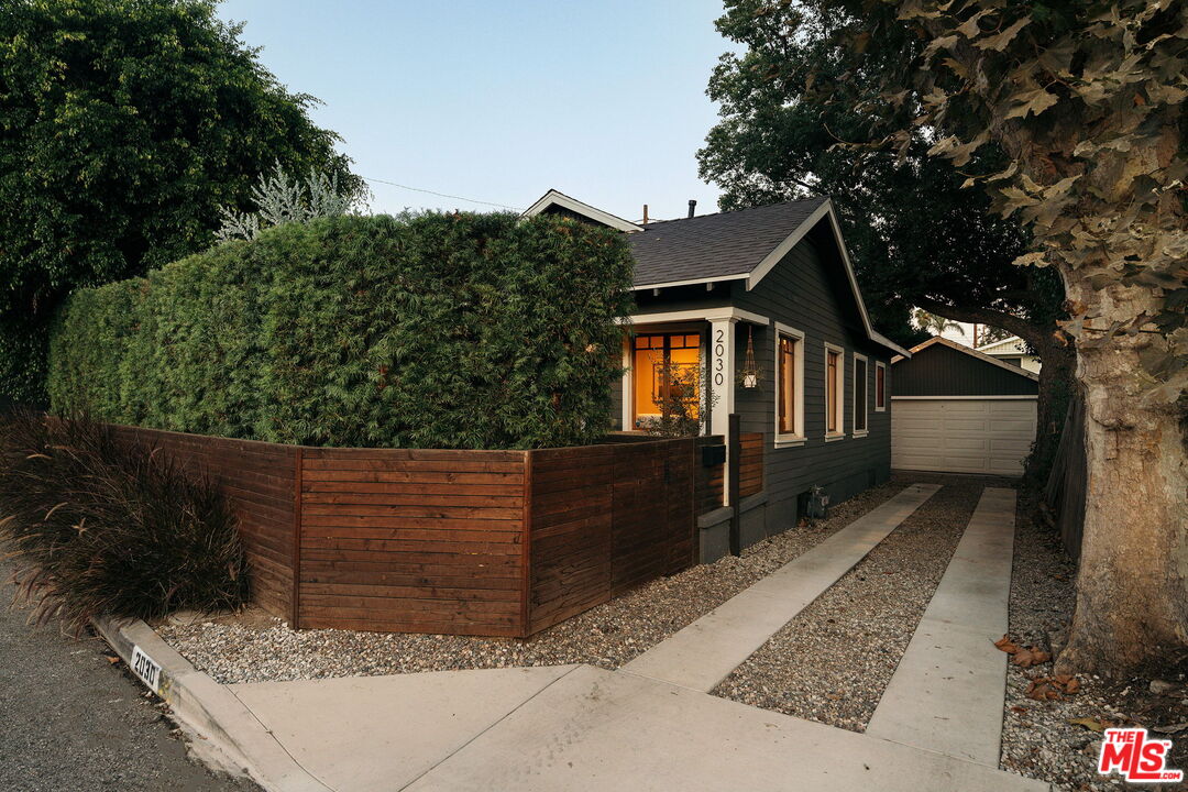 2030 Lovila Ln